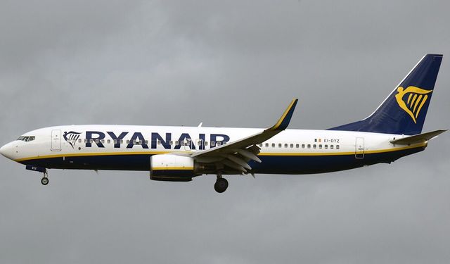 Ryanair Drops Fee for Parents Sitting with Children Following CMA Probe