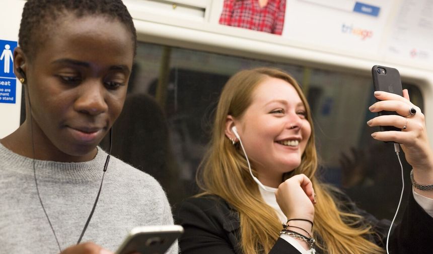 TfL Expands 4G and 5G Across Underground Network